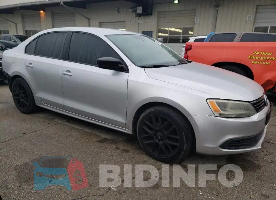3VW2K7AJ5EM226491 Photo# 4