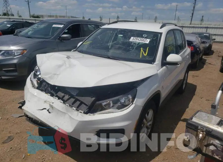 WVGBV7AX1GW511668 Photo# 2