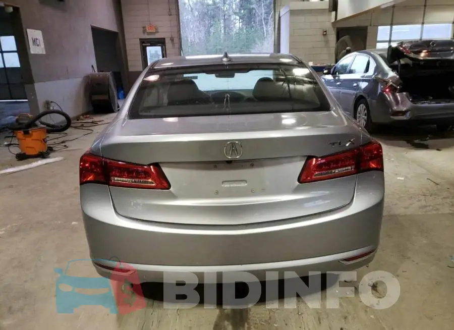 19UUB1F39KA006512 Photo# 6
