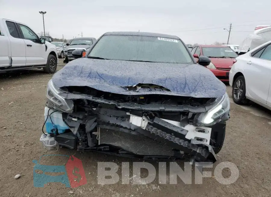 1N4BL4CV3KC133051 Photo# 5