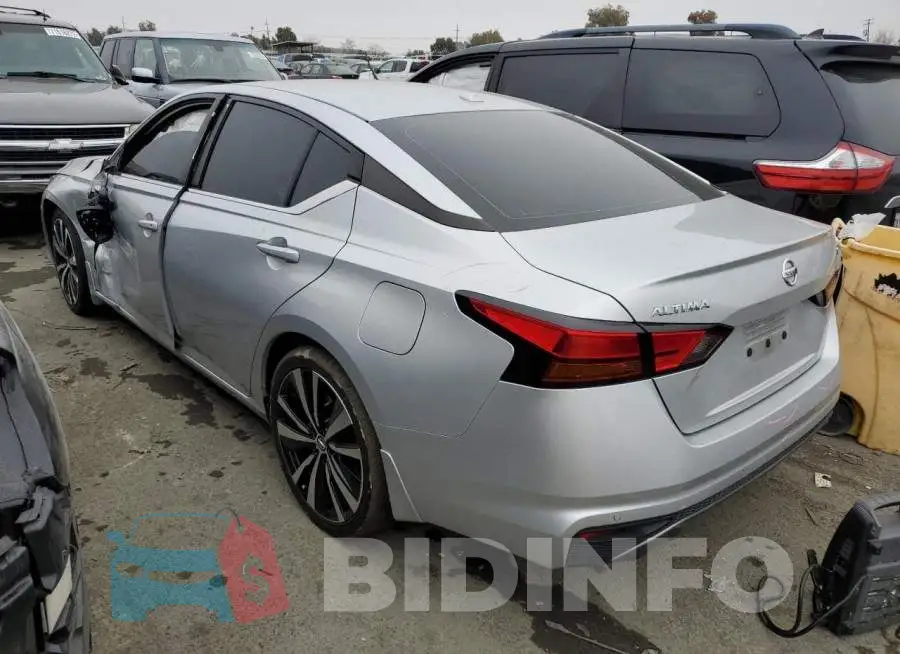 1N4BL4CV9LC139034 Photo# 2