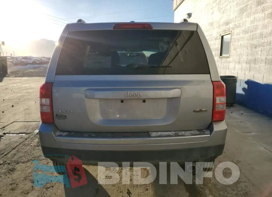 1C4NJRAB3GD650774 Photo# 6
