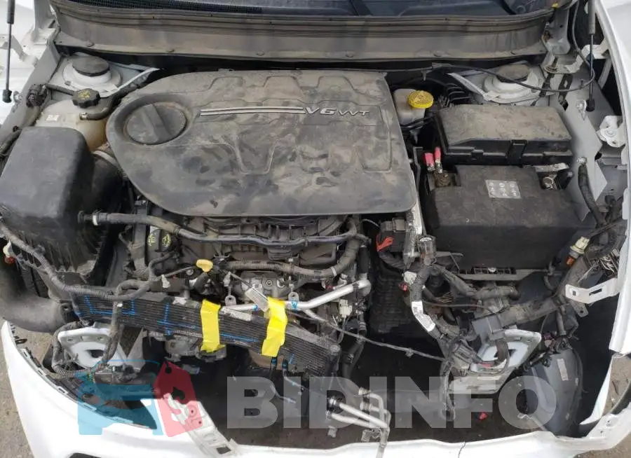 1C4PJLCS5HW574712 Photo# 7