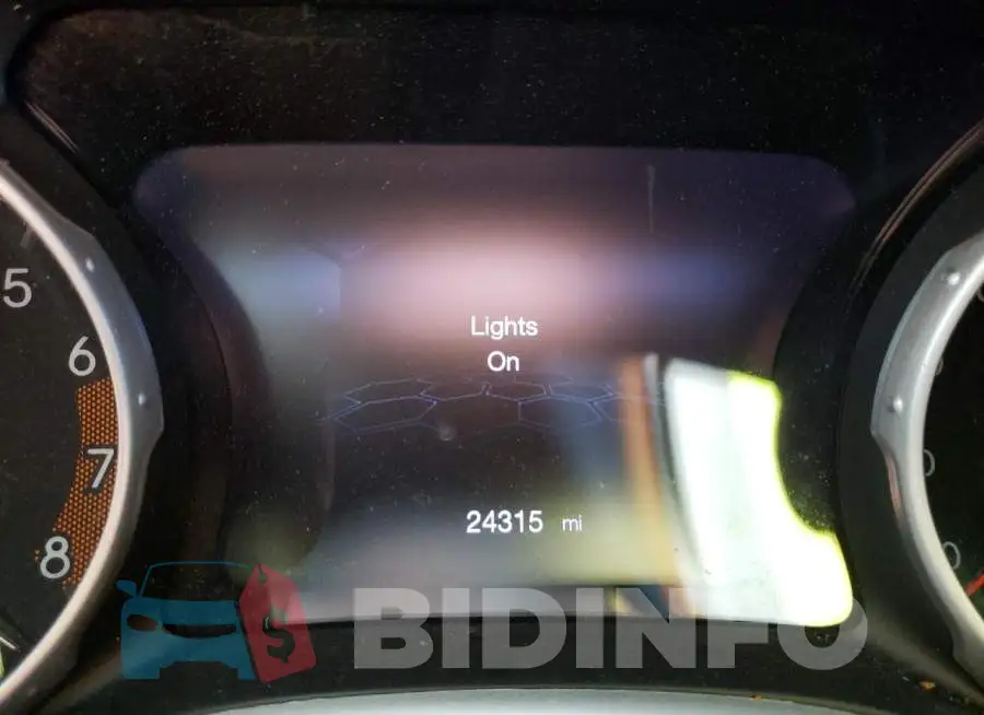 3C4NJDCB2LT239015 Photo# 8