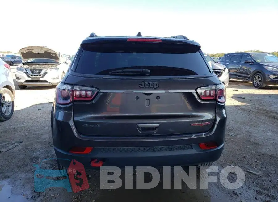 3C4NJDDB3LT184220 Photo# 6