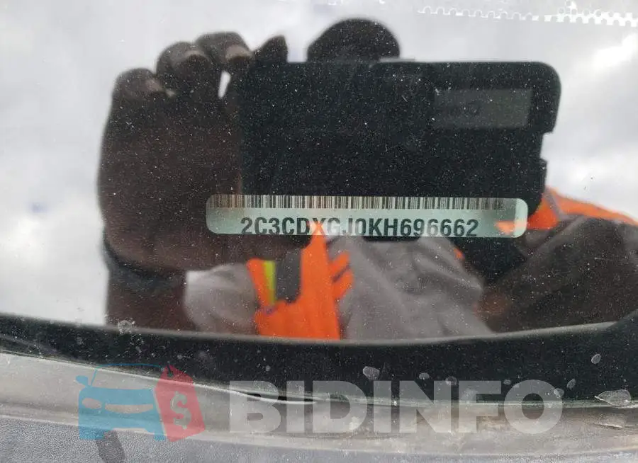 2C3CDXGJ0KH696662 Photo# 12