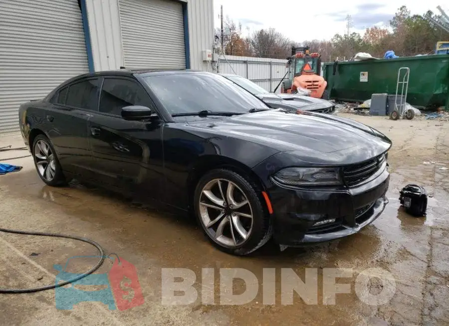2C3CDXHG8FH841472 Photo# 4