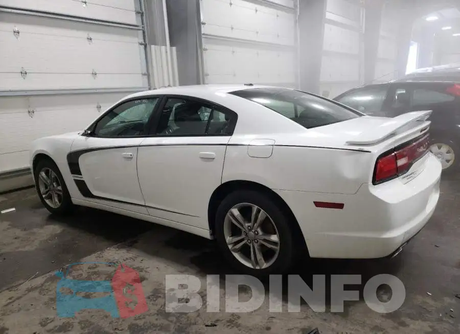 2C3CDXJG4EH372292 Photo# 2