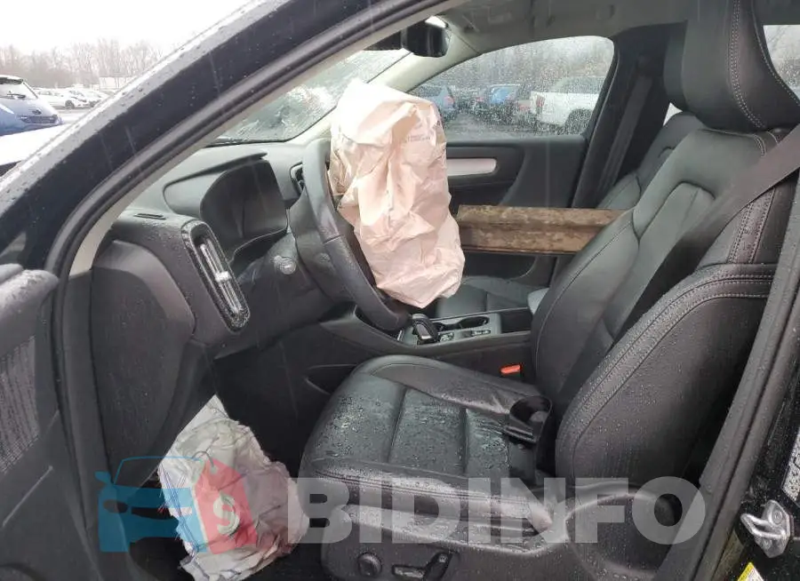 YV4162UK8M2420266 Photo# 7