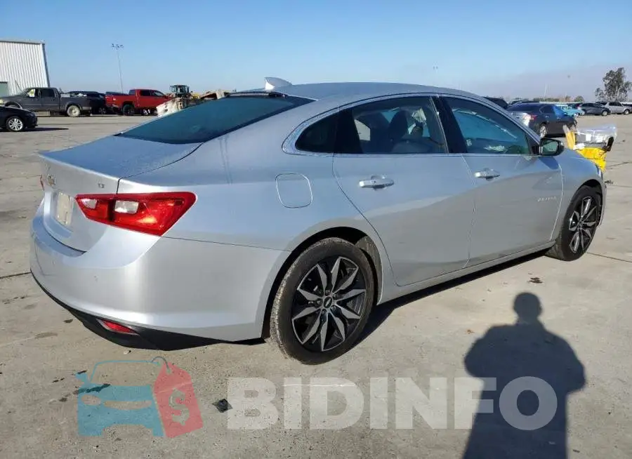 1G1ZD5ST5JF285897 Photo# 3