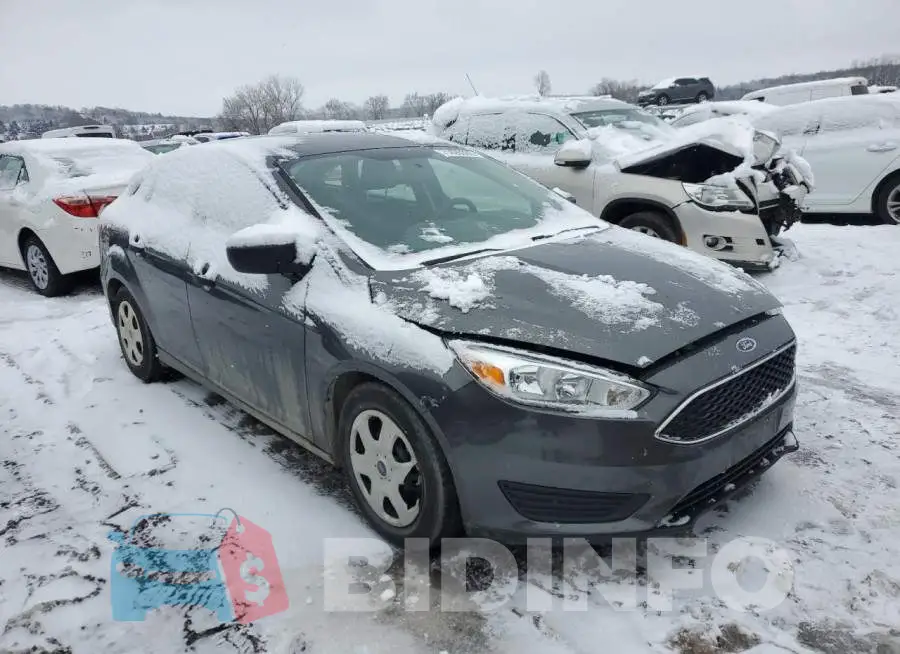1FADP3E27GL331200 Photo# 4