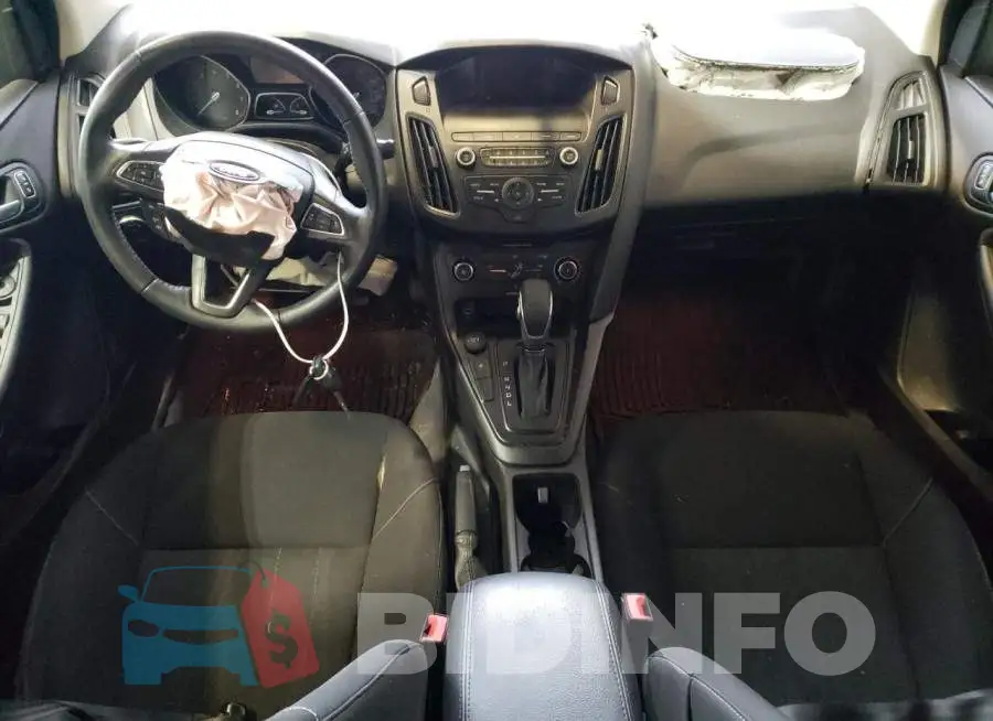 1FADP3F22JL278007 Photo# 8