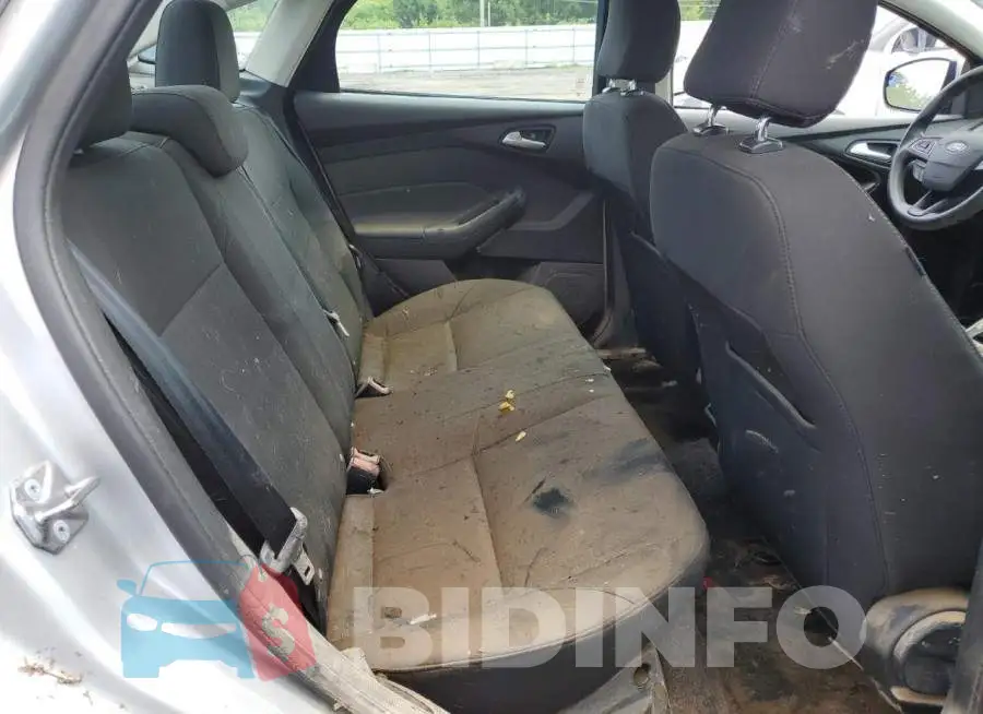 1FADP3F28FL375798 Photo# 6