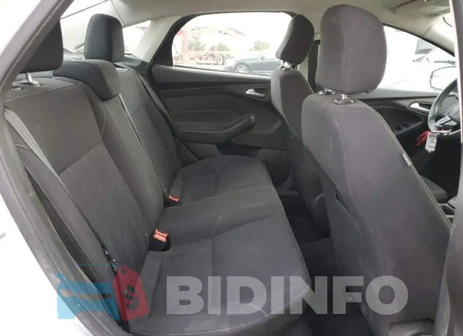 1FADP3F28GL294169 Photo# 6