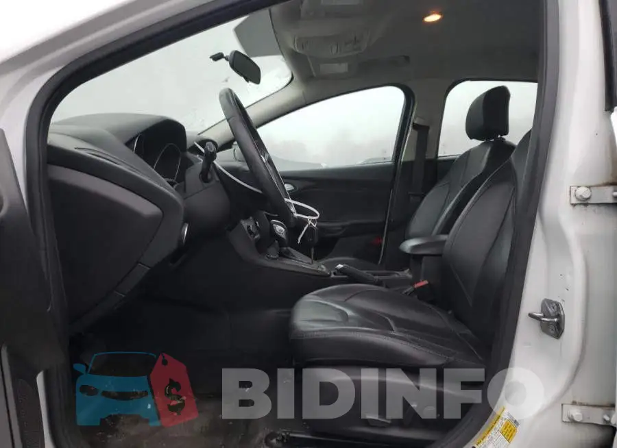 1FADP3K24FL290026 Photo# 7
