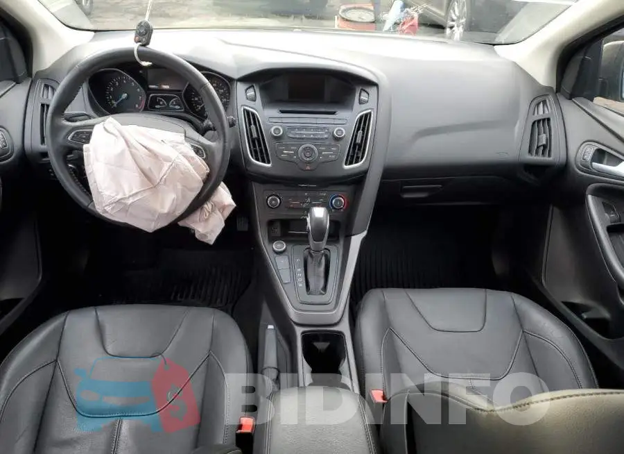 1FADP3K27FL210203 Photo# 8