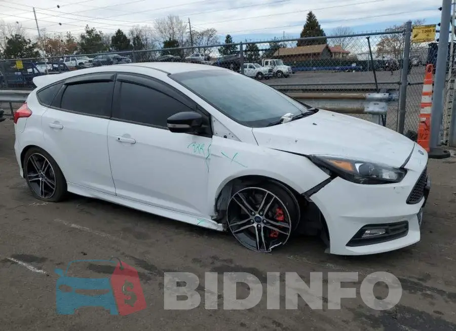 1FADP3L90GL238261 Photo# 4