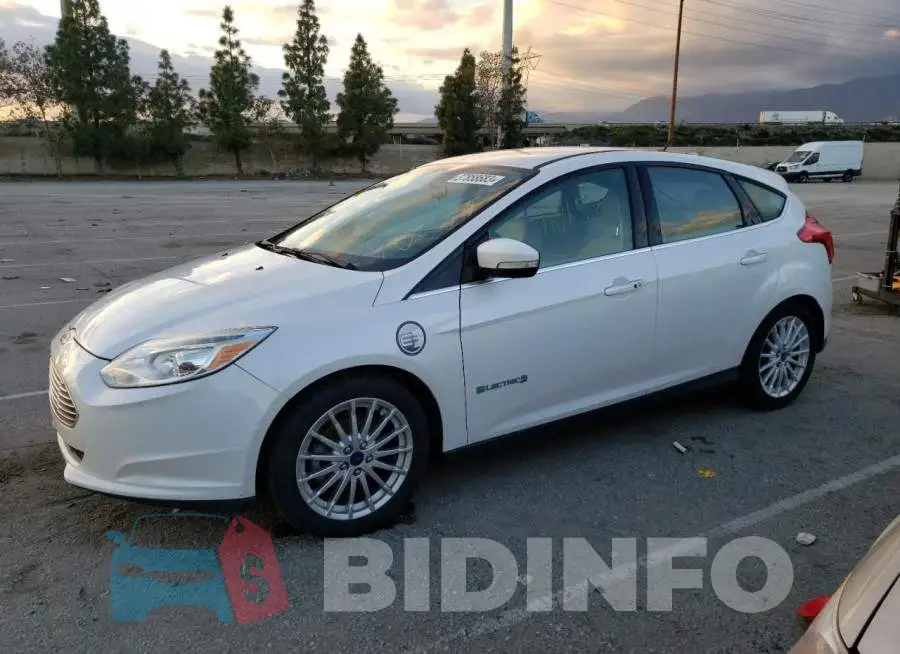 1FADP3R46EL350071 Photo# 1