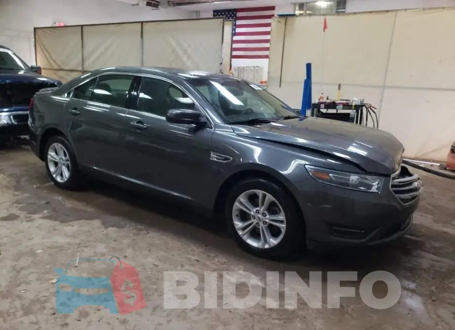 1FAHP2E82FG158936 Photo# 4
