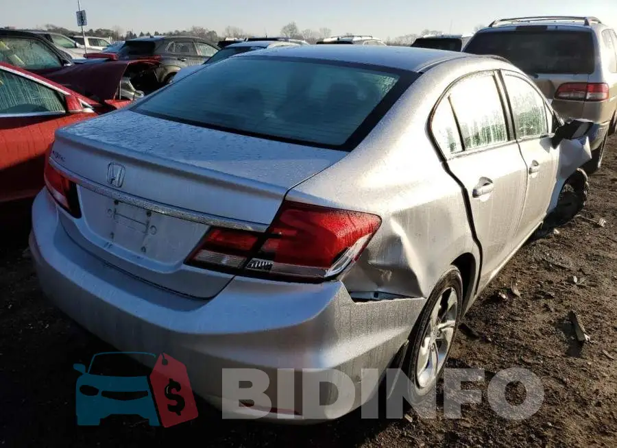 19XFB2F52FE116819 Photo# 4