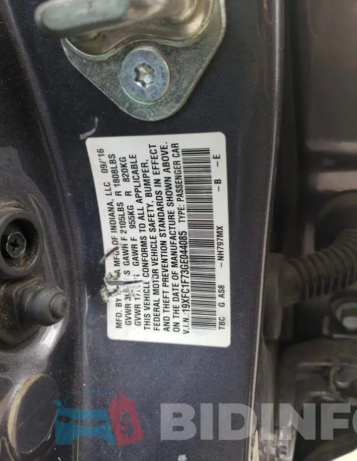 19XFC1F73GE044085 Photo# 13