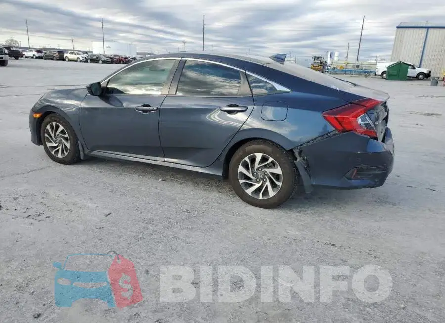 19XFC2F72JE004836 Photo# 2