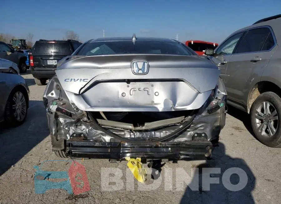 19XFC2F83HE047181 Photo# 6