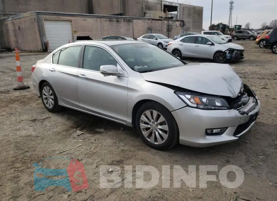 1HGCR2F83EA185014 Photo# 4
