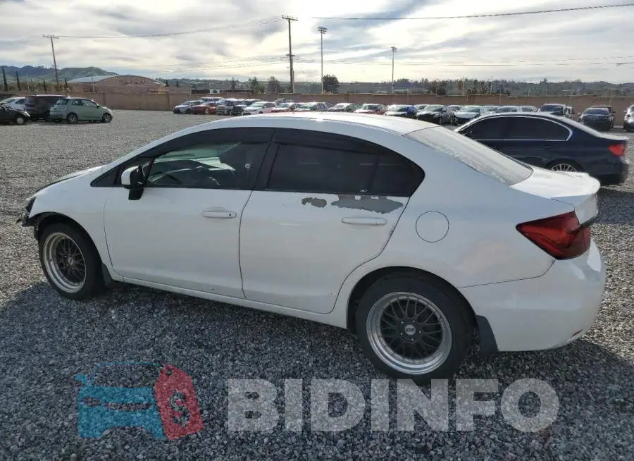 2HGFB2F77FH540875 Photo# 2
