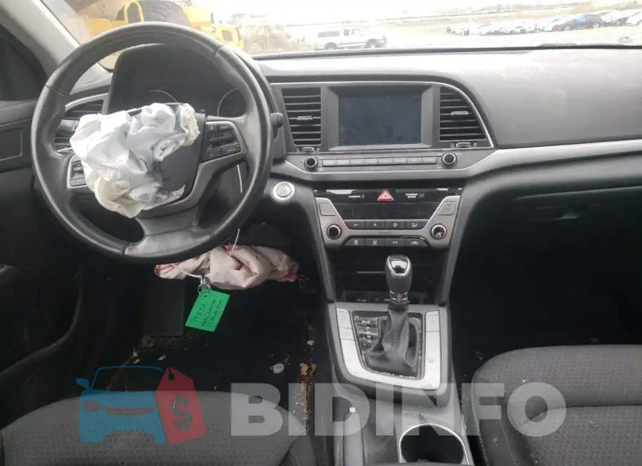 5NPD84LF8HH160143 Photo# 8