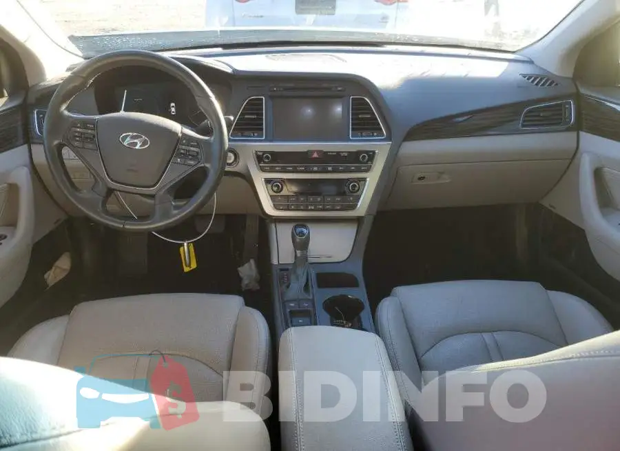 KMHE34L15GA026442 Photo# 8