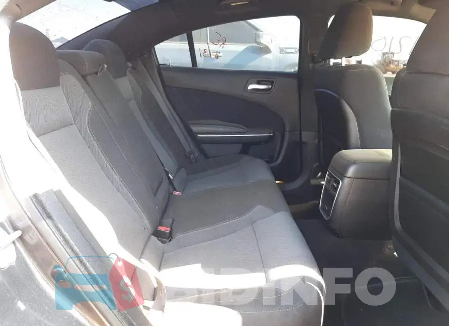 2C3CDXCT6GH246447 Photo# 6