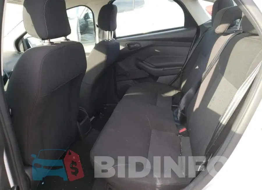 1FADP3E23GL293447 Photo# 6