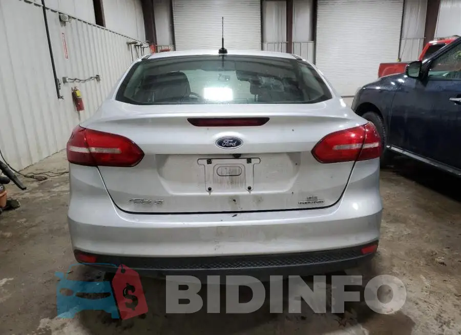 1FADP3F22GL394266 Photo# 6