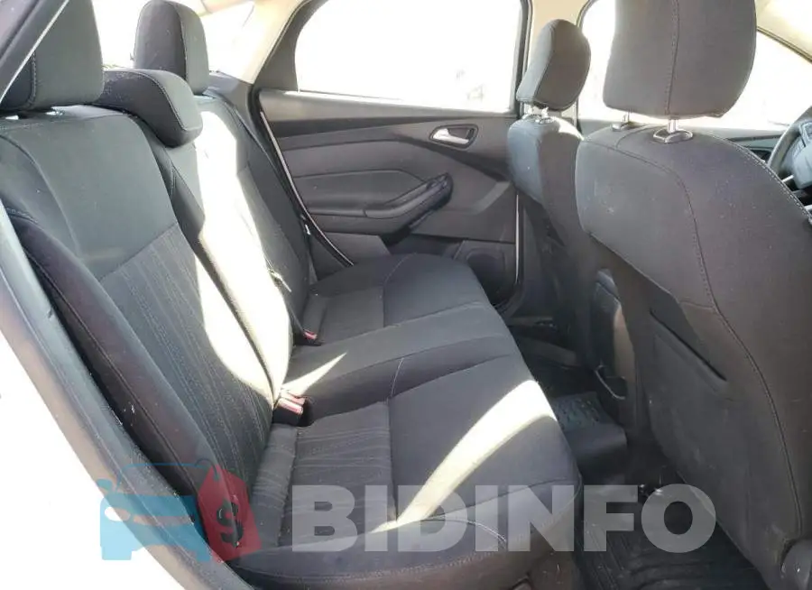 1FADP3F27HL345629 Photo# 6