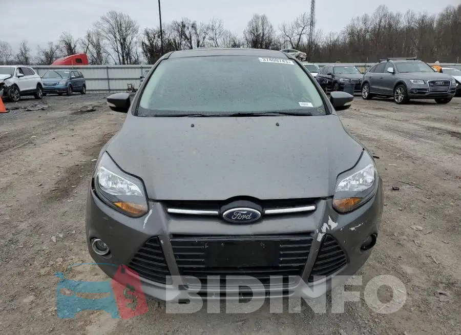 1FADP3N21EL315717 Photo# 5