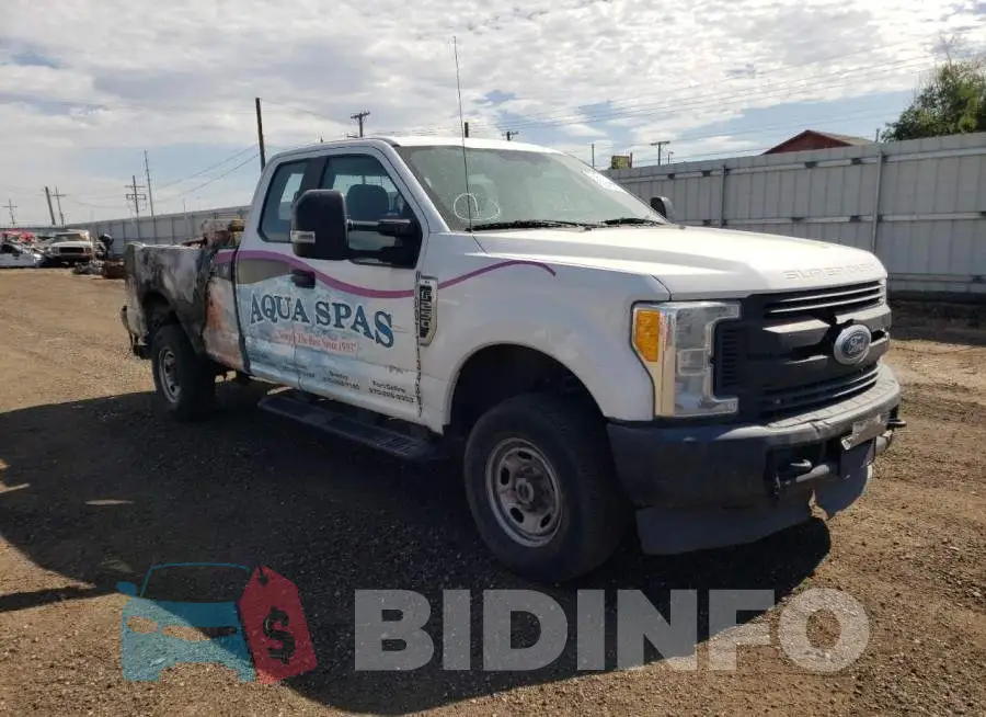1FT7X2BT5HEB62086 Photo# 1