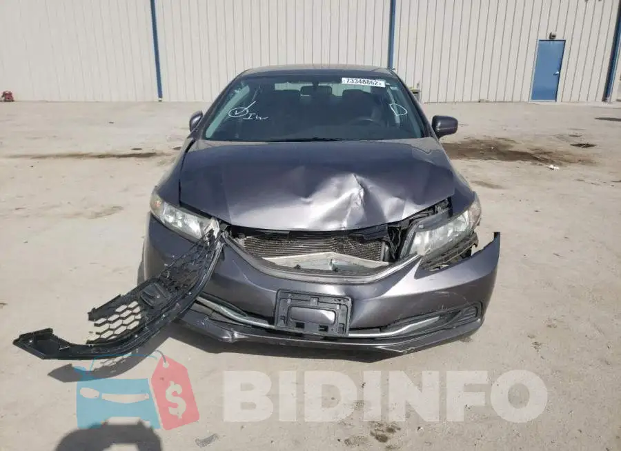 19XFB2F56FE022748 Photo# 5