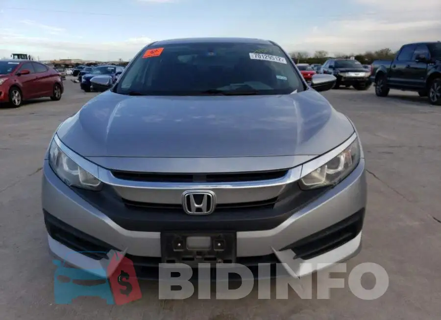 19XFC2F72HE217599 Photo# 5