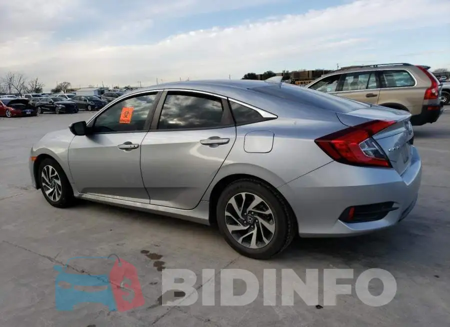 19XFC2F72HE217599 Photo# 2