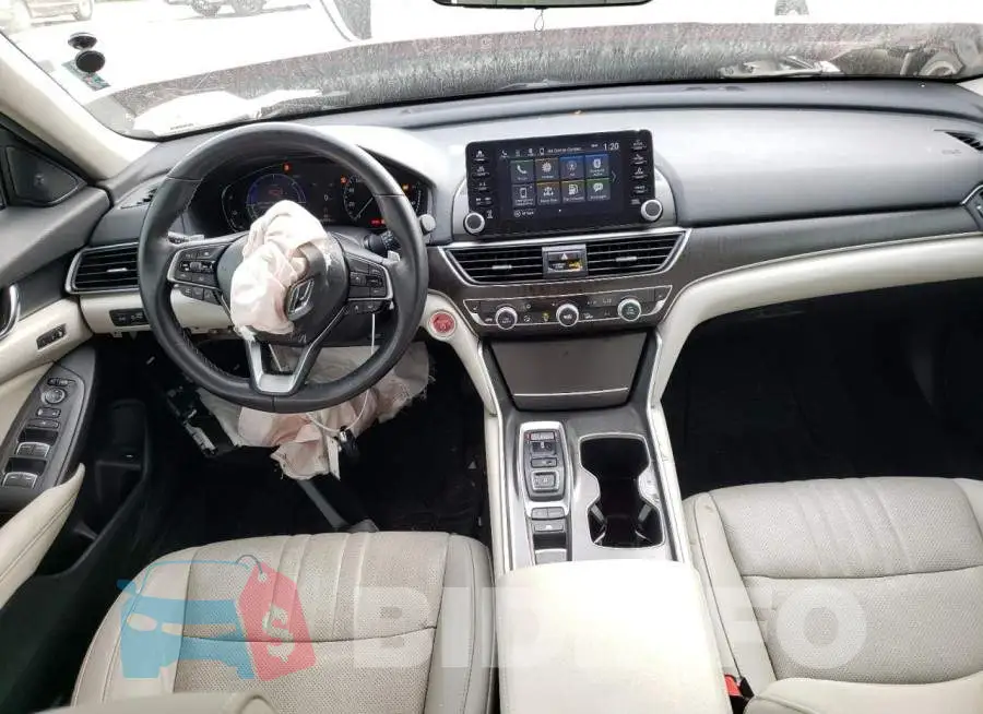 1HGCV3F53MA011028 Photo# 8
