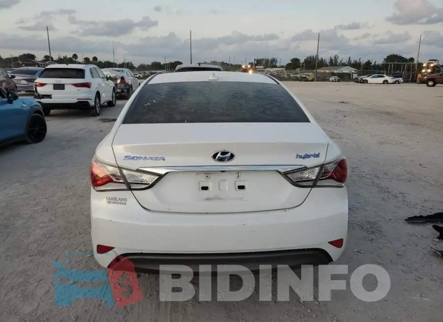 KMHEC4A43FA125238 Photo# 6