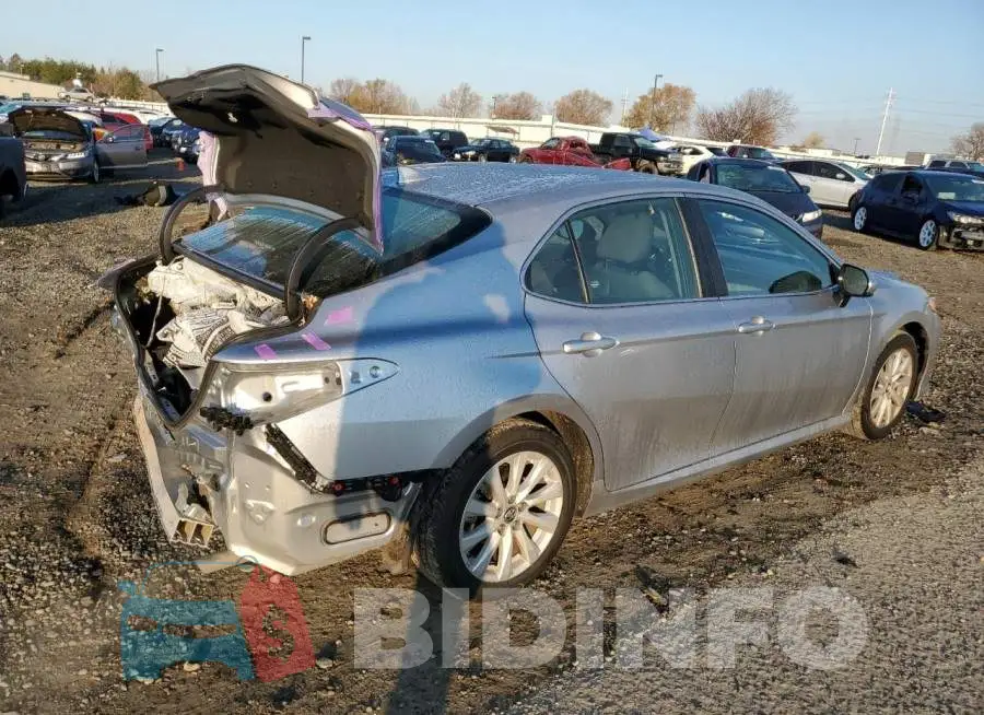 4T1C11AK2LU876917 Photo# 3