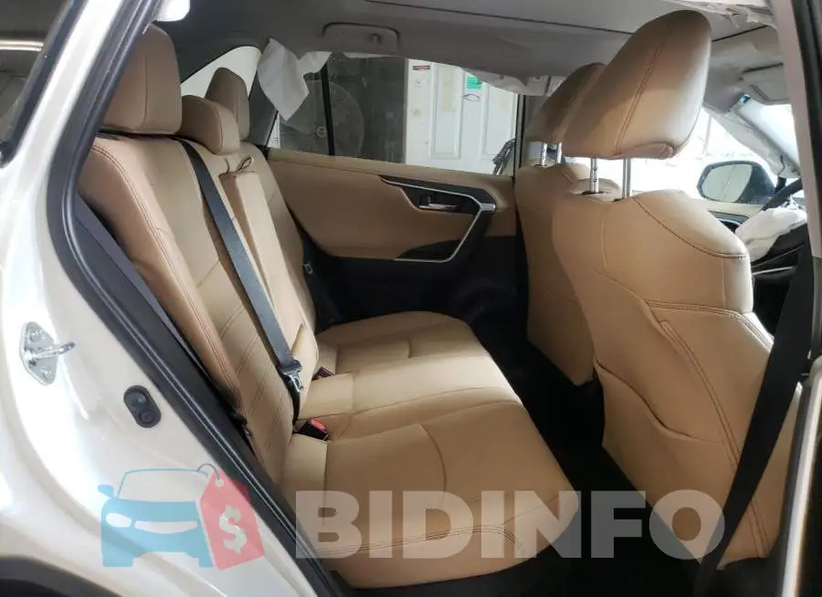 4T3D6RFV8NU080979 Photo# 6