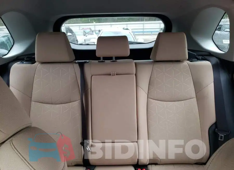 JTMW1RFV5LJ018135 Photo# 10