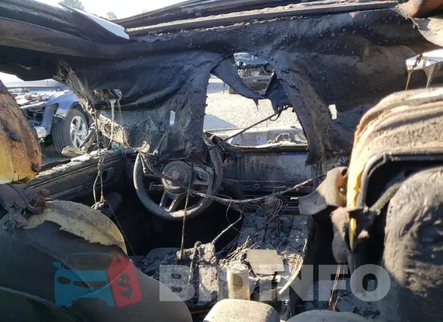 WP1AB2A54LLB31227 Photo# 8