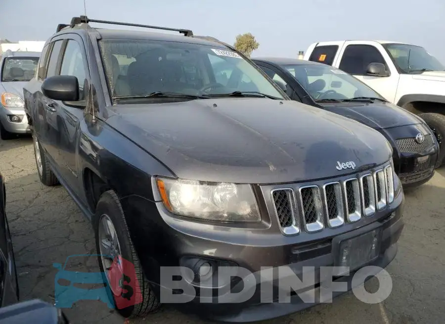 1C4NJCBA3ED800656 Photo# 4