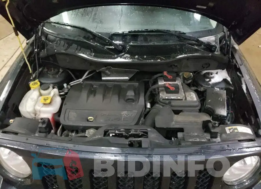 1C4NJPFB3ED618515 Photo# 12