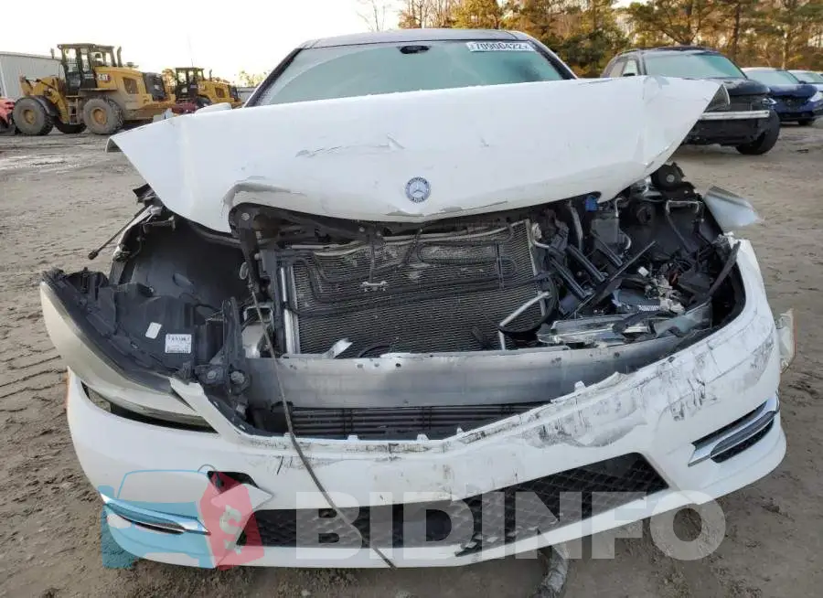 WDDGJ4HB4EG295150 Photo# 5