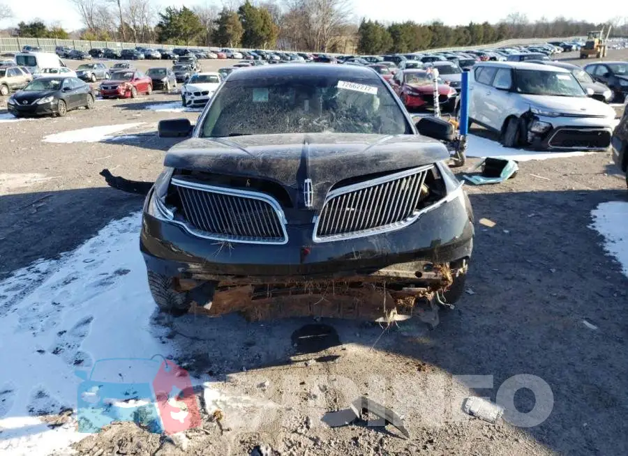 1LNHL9FT7EG602842 Photo# 5